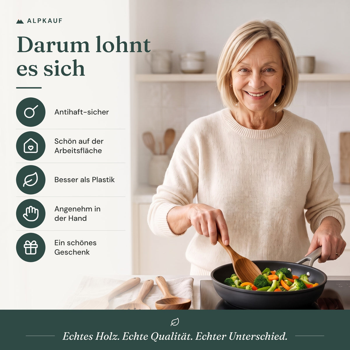 Frau kocht mit Teak-Kochlöffel am Herd